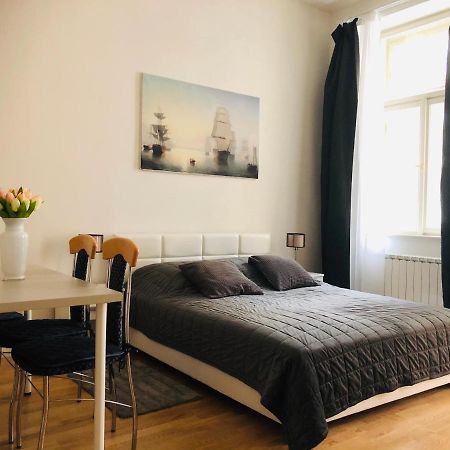 Modern Cozy Apartment In Central Prague Ngoại thất bức ảnh