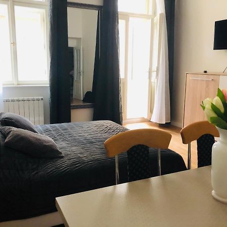 Modern Cozy Apartment In Central Prague Ngoại thất bức ảnh