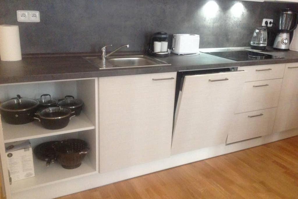 Modern Cozy Apartment In Central Prague Ngoại thất bức ảnh