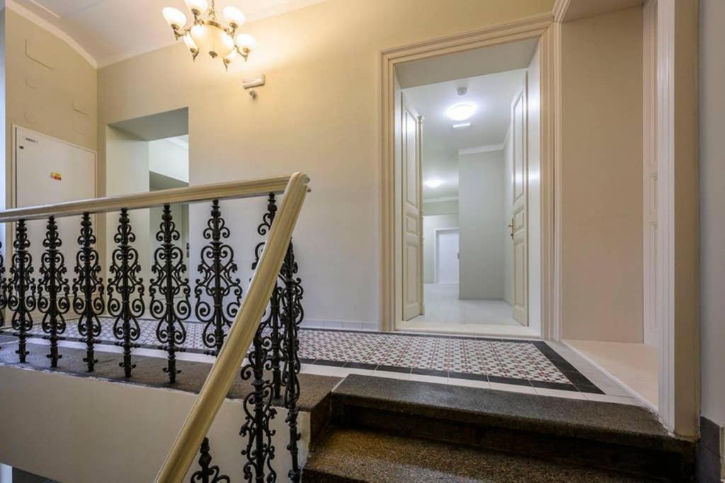 Modern Cozy Apartment In Central Prague Ngoại thất bức ảnh