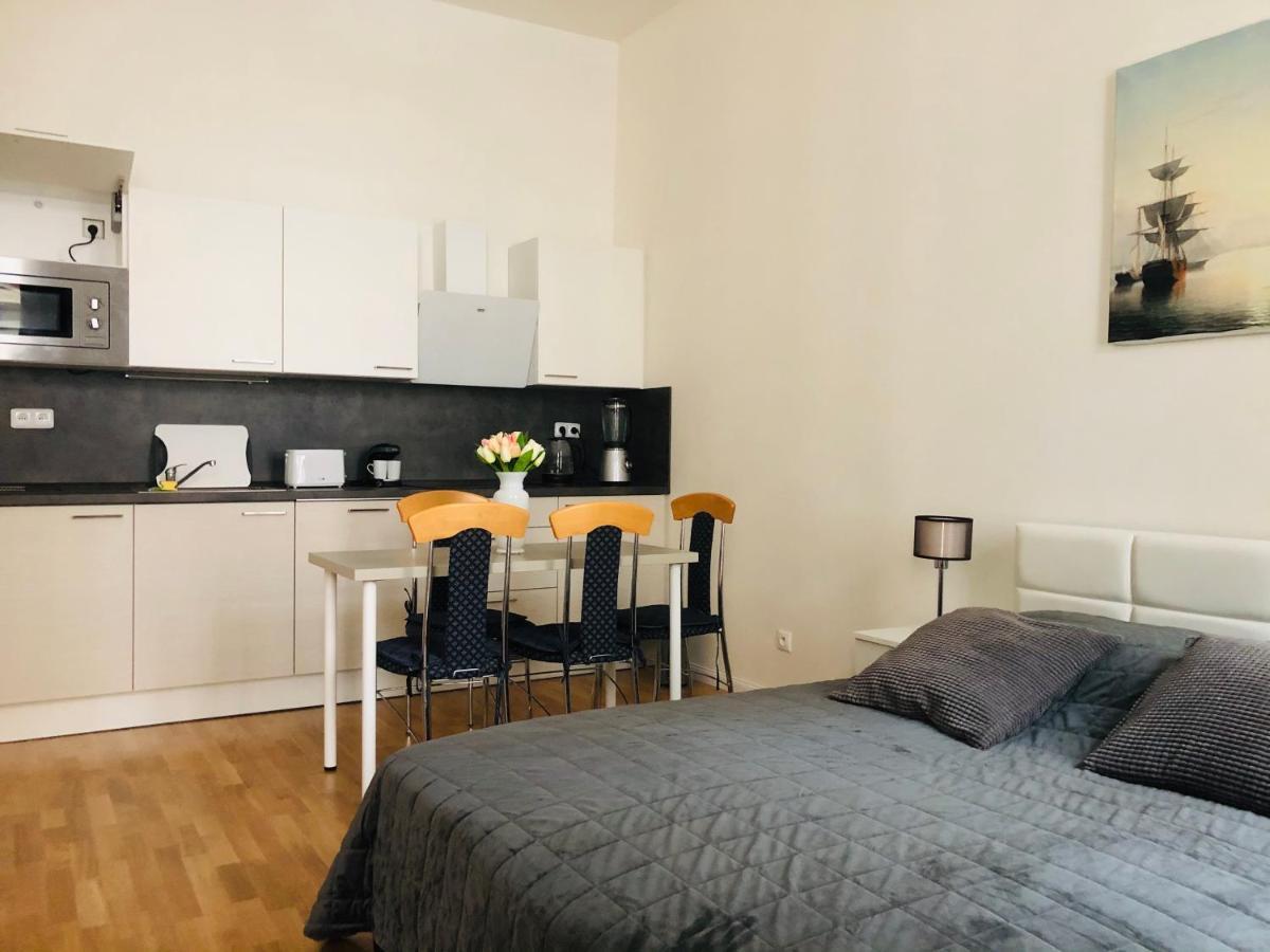 Modern Cozy Apartment In Central Prague Ngoại thất bức ảnh