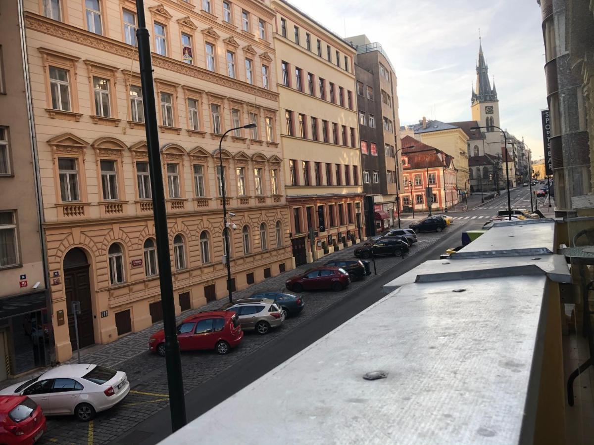 Modern Cozy Apartment In Central Prague Ngoại thất bức ảnh